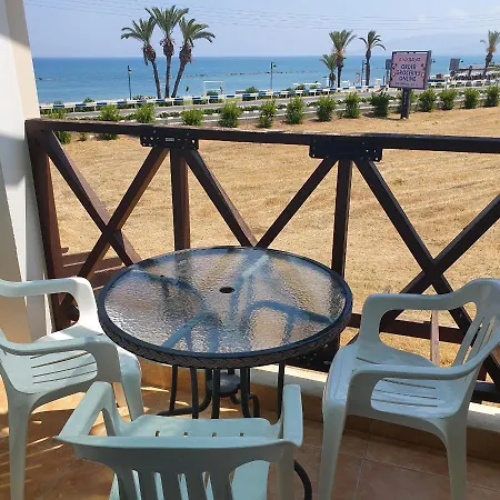 Fantasea Beachfront 103 * Lachi